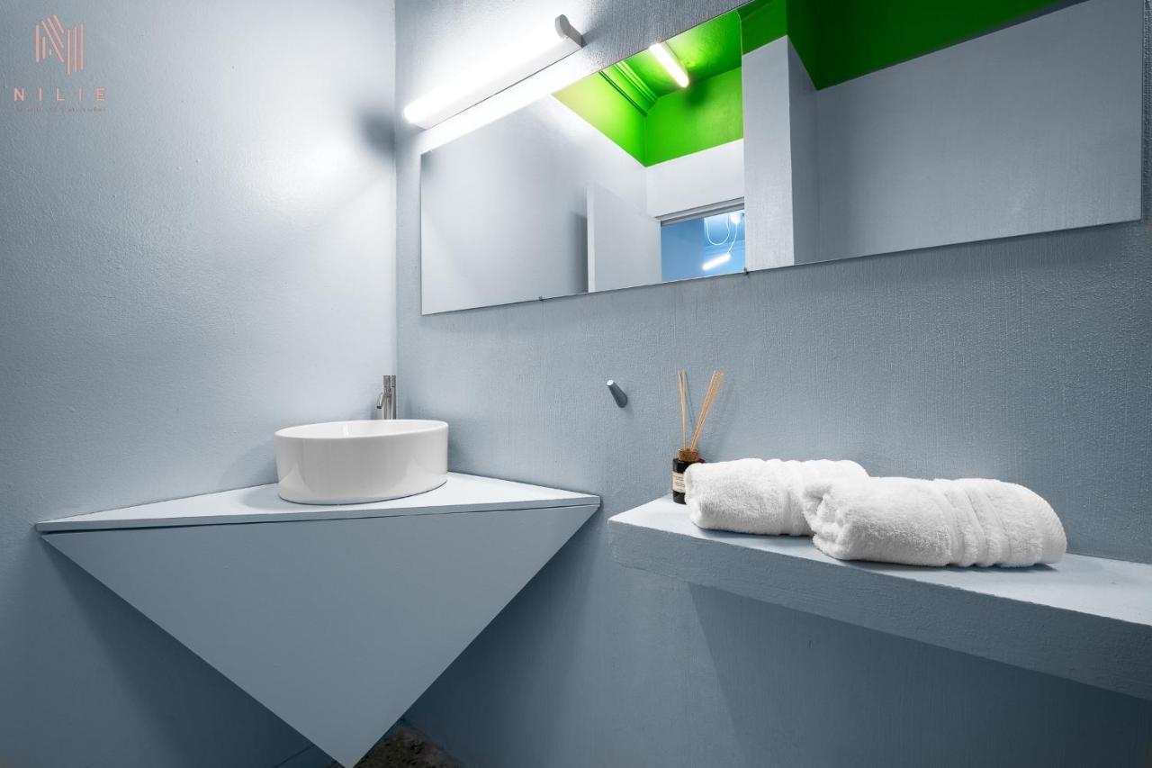 Colorful, Nilie Hospitality Mgmt Apartment Thessaloniki Exterior photo